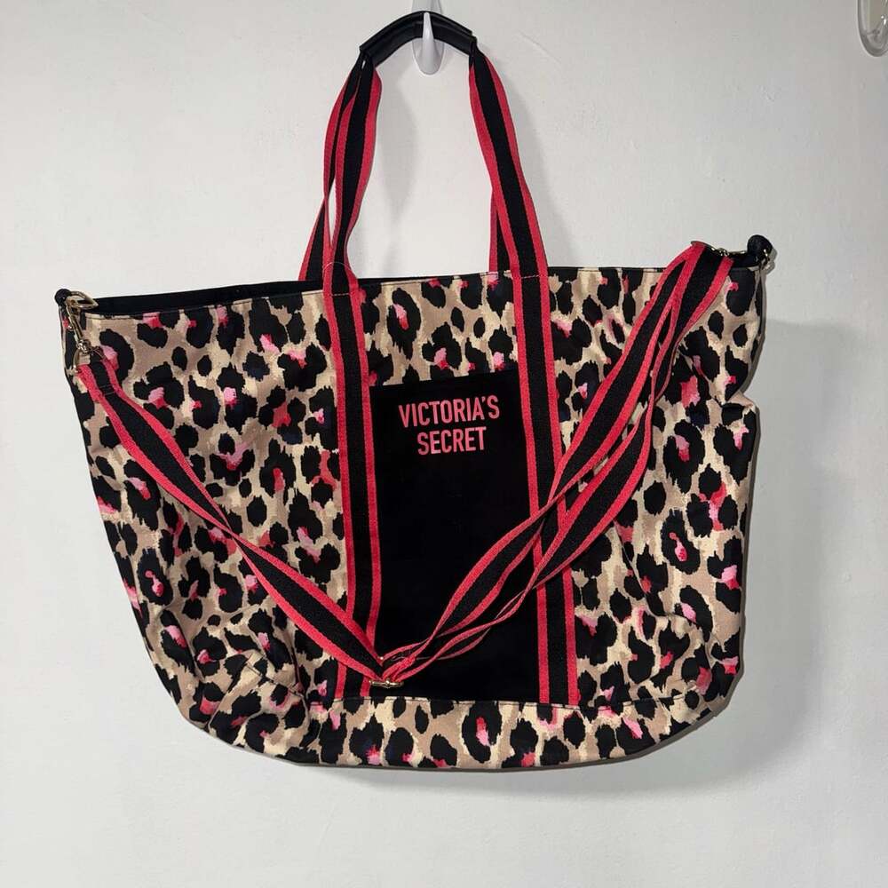 NWT Victoria's Secret Leopard Print Weekender Tote Bag